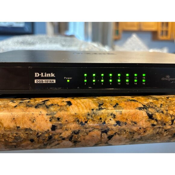 D-Link 16-Port Gigabit Ethernet Switch DGS-1016A Black - Picture 1 of 4